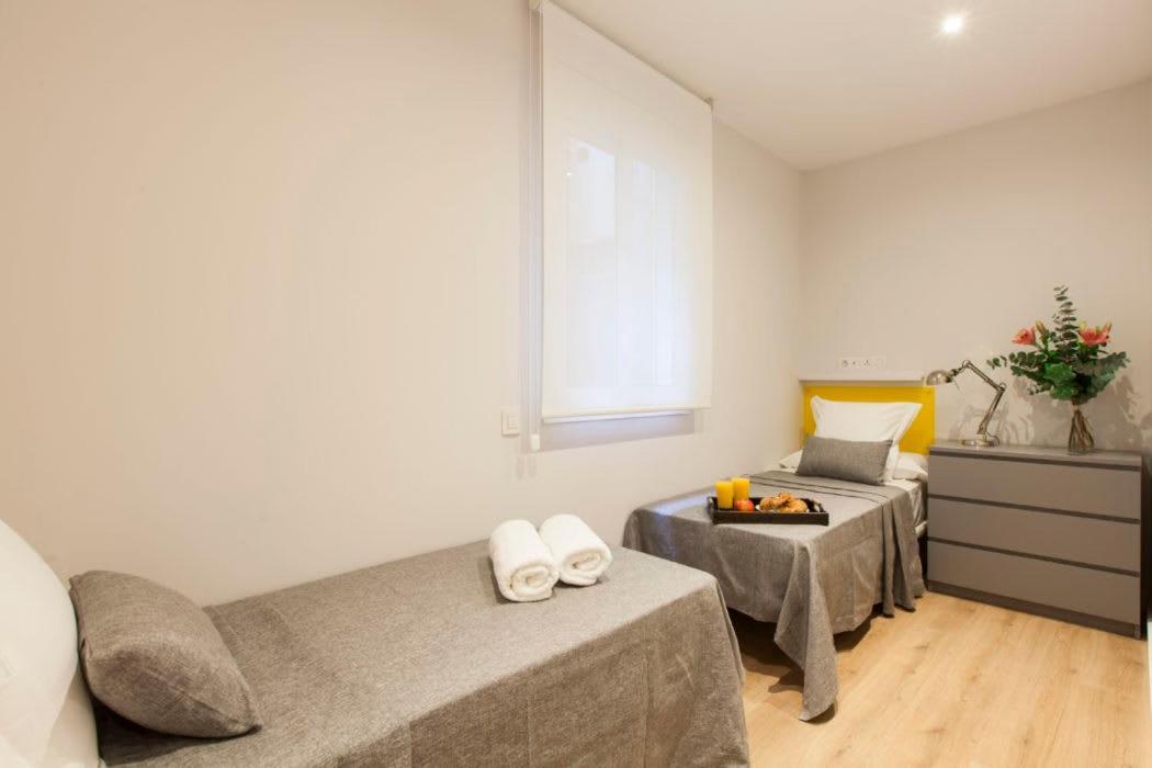 Perfectly Located 4Bed 4Bath Apartment In Barcelona 3 1 외부 사진