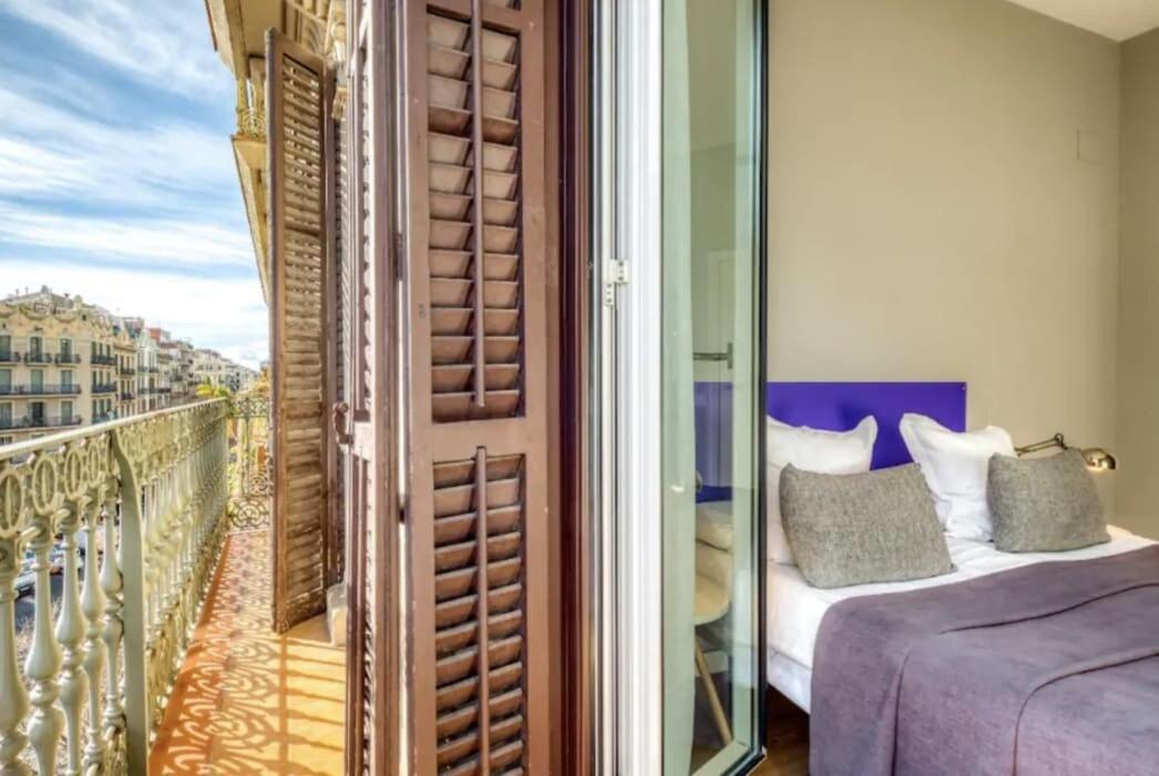 Perfectly Located 4Bed 4Bath Apartment In Barcelona 3 1 외부 사진