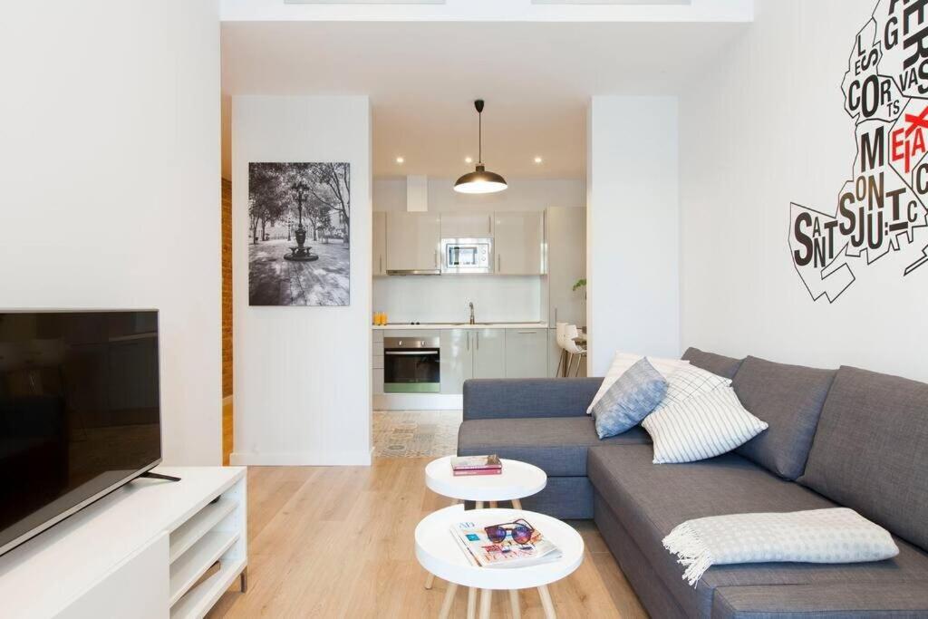 Perfectly Located 4Bed 4Bath Apartment In Barcelona 3 1 외부 사진