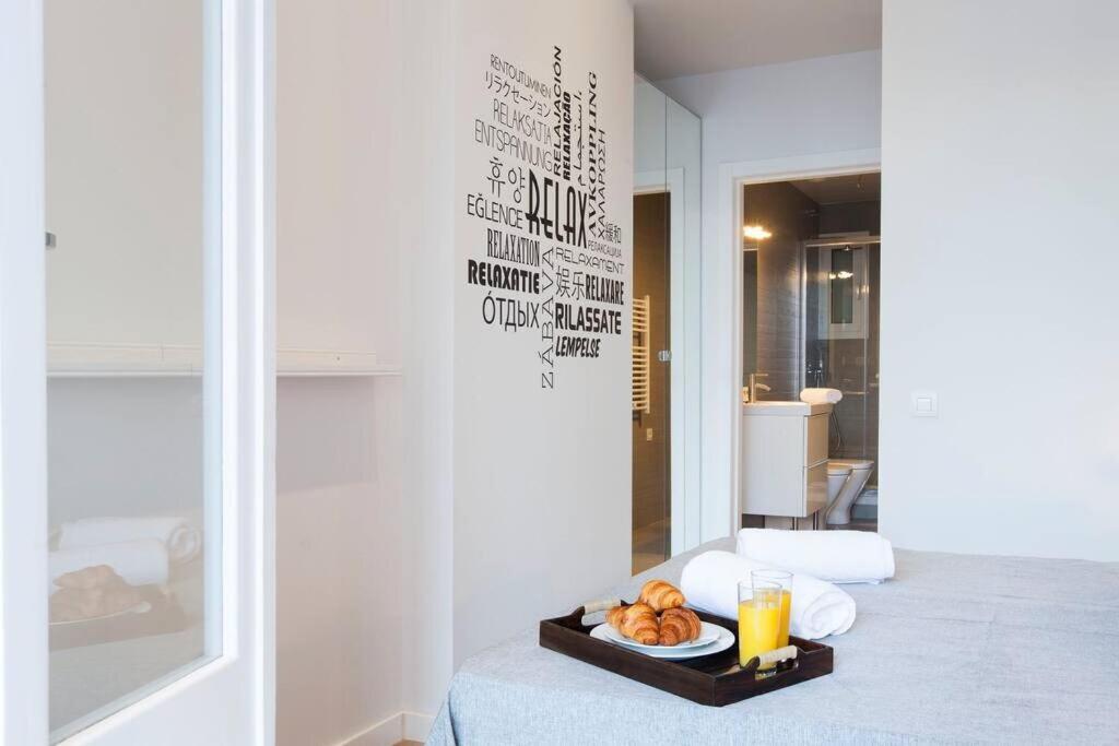 Perfectly Located 4Bed 4Bath Apartment In Barcelona 3 1 외부 사진